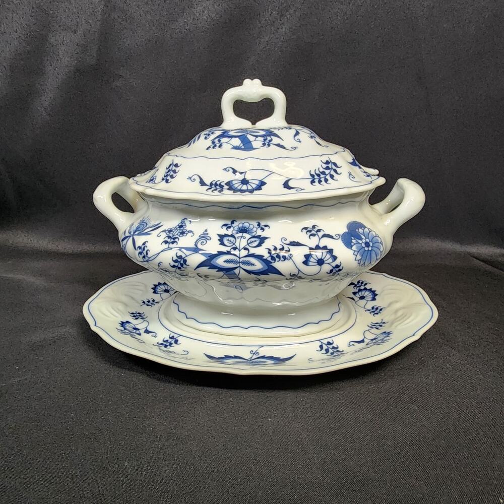Vintage Blue Danube Soup Tureen Large With Lid DISCONTINUED Onion Pattern